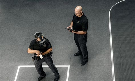 What does it take to become an executive protection agent? - Axon.com