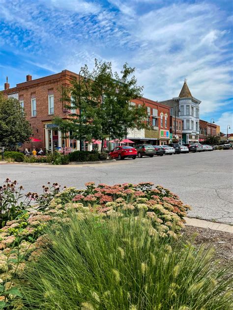 Explore Fairfield, Iowa: Top Restaurants and Things To Do