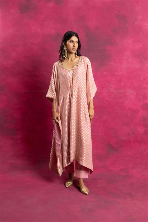 Mahak Kaftan Set in Pastel Pink – Neitri Banarasi