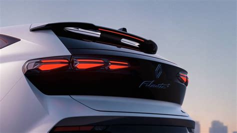 Renault Filante introduced as the flagship SUV - Overdrive