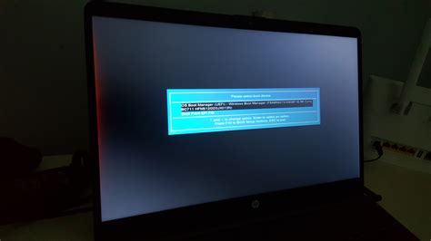 REDISH TINT on edges of Notebook SCREEN - HP Support Community - 8598504