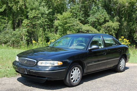 2000 Buick Century - Information and photos - MOMENTcar