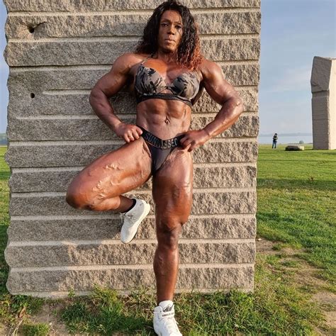 Issis Fabiana Silvestre-Syhler