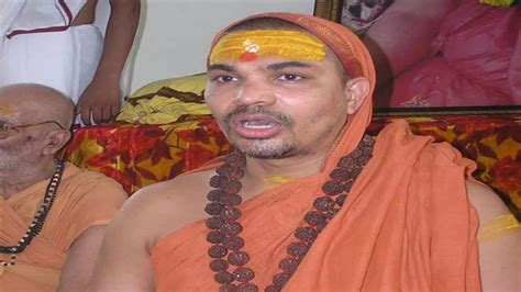 बरसती लाठियों से भी न डिगे आंदोलनकारी संत स्वामी अविमुक्तेश्वरानंद के ...