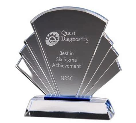 Crystal Trophy & Awards - Crystal Award Trophies Manufacturer from Mumbai