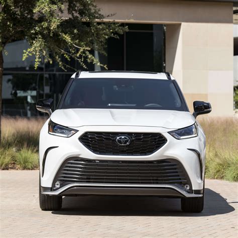 Tesla Model Y Gets New Marine Blue Color — US Left Out - Autoblog