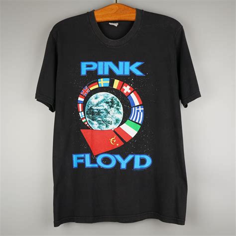 Vintage 1989 Pink Floyd t shirt '89 world tour | Grailed