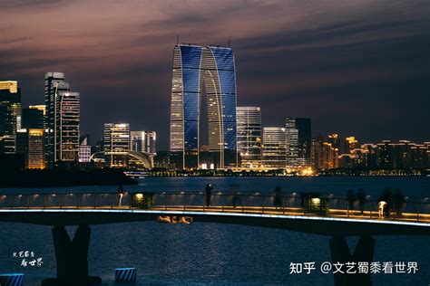 2015-2020年苏州市国内旅游人数、旅游外汇收入及旅行社数量统计_华经_同比_减少了