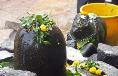 7 Shiva Mantras to Overcome Your Toughest Life Challenges