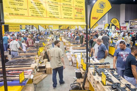 Lines Out the Door and Strong Sales at Tampa Gun Show - The New York Times