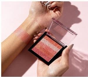 KAIASHA Instant Glow Shimmery Brick Highlighter Palette Highlighter ...