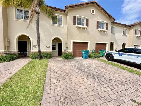 8913 SW 220th St, Cutler Bay – Mario Avalos
