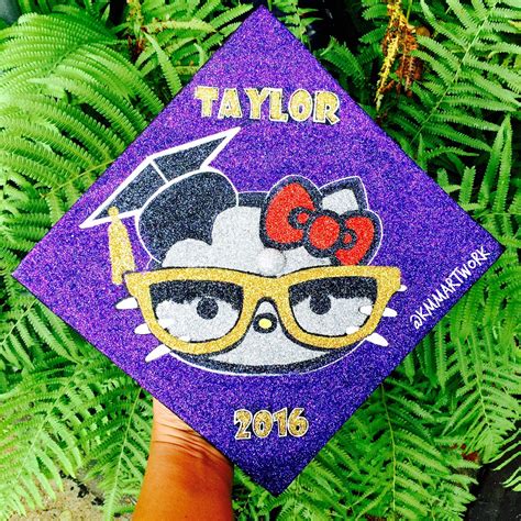Hello Kitty Graduation Cap - Glitter Art - KMM Artwork | Hello kitty ...