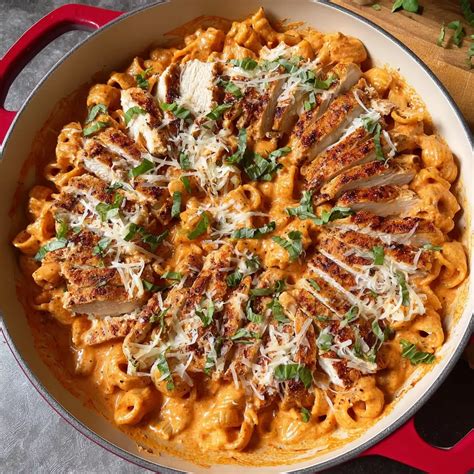 High Protein Red Pepper Pasta – Flavor-Packed & Vegetarian 1