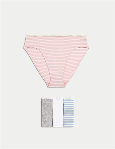 Buy 4pk Cotton Rich High Waisted High Leg Knickers at Marks & Spencer
