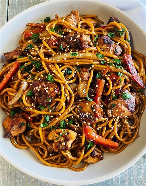 Blackstone Chicken Lo Mein | Recipe | Grilling recipes, Griddle recipes ...