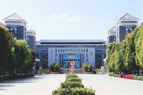 2024年昆明城市学院在天津最低录取分数线：472分 - 掌上高考