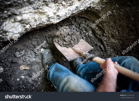 Digging 的图像结果