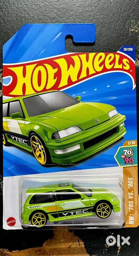 2025 hot wheels combo available at only 399/- dm to purchase it soon ...