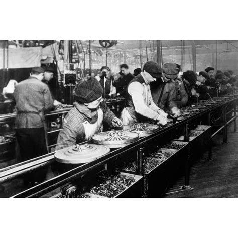 Henry Ford First Assembly Line 的图像结果