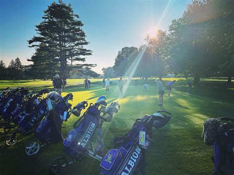 Albion College Golf | Warming up for the third and final qualifier of ...