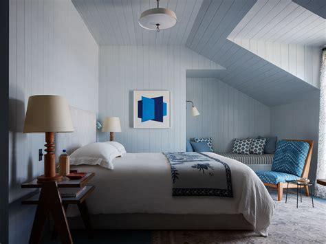 Bold Paint Schemes For Bedrooms