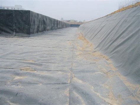 垃圾填埋场防渗HDPE土工膜连接有几种接缝方式_焊接_方法_挤压