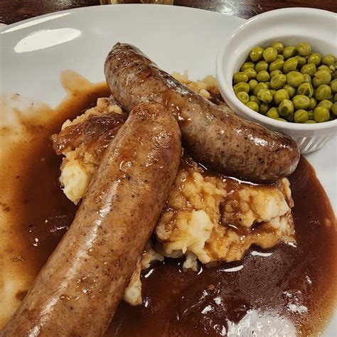 TWO BRIDGES PUB, Winter Garden - Restaurant Reviews & Photos - Tripadvisor