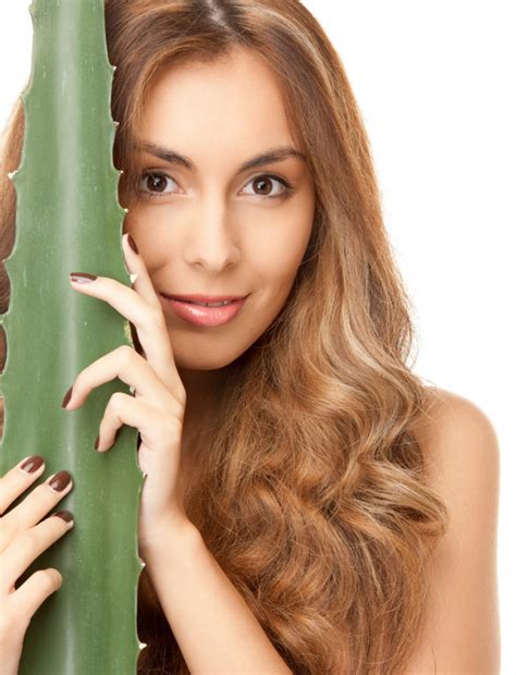 7 Reasons Why ALOE VERA Should Be Your Beauty Routine Best Friend!!