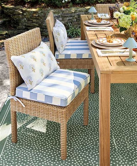 Furniture Stores and Home Decor