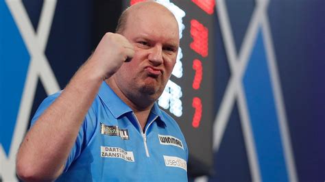 PDC World Darts Championship 2020-21: Non-UK players advised against ...