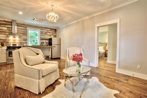 HOTEL ROOST OCEAN SPRINGS, OCEAN SPRINGS