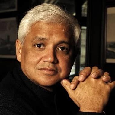 Amitav Ghosh on V.S. Naipaul's Pitiless Mirror - The Wire