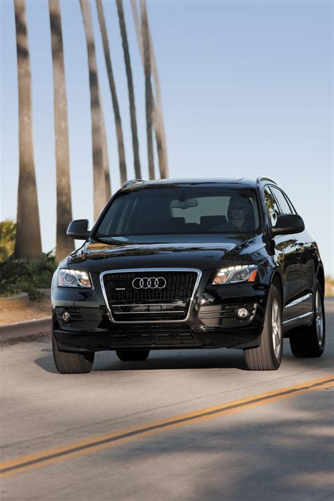 topwallpapernike: Wallpaper Audi Q5 2010