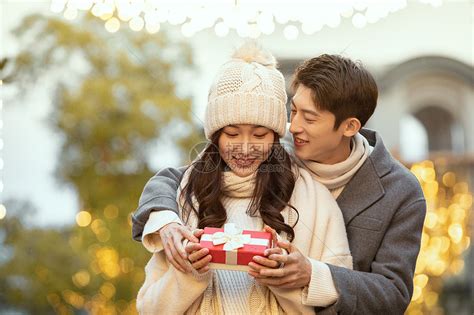 冬天该送什么礼物最新素材