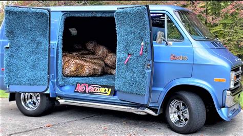 Shaggin Wagon Chicks Love The Shaggin' Wagon Dumb And Dumber Shirt,