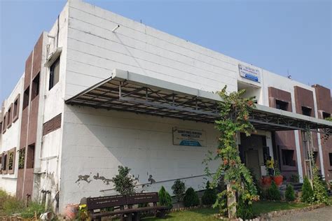 Shri Sanket Patel Memorial Nursing College Surat Campus: Photos ...