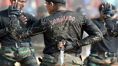 72 साल की Sri Lanka Army, 30 साल तक LTTE से लड़ती रही...अब ये हैं हालात ...