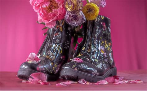 Fashiola India: Buy Fashion from 600+ Indian Brands & International ...