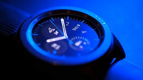 Samsung Galaxy Watch Is Getting A Square Dial To Challenge Apple? Here ...