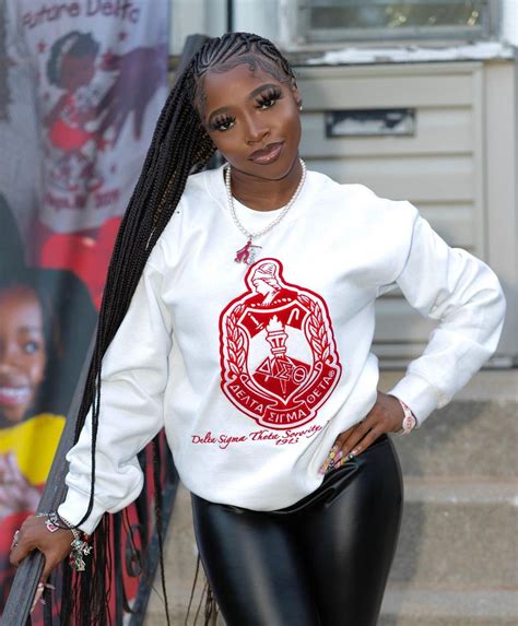 Meet Princess Isis Lang, The Dancer Behind The USC Majorette Team | Essence