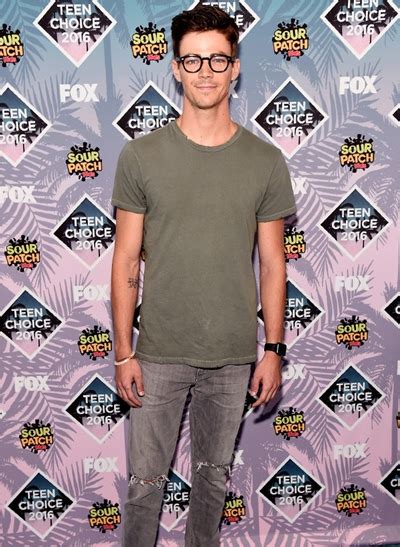 Grant Gustin Height Weight Body Measurements Shoe Size Age Facts Ethnicity