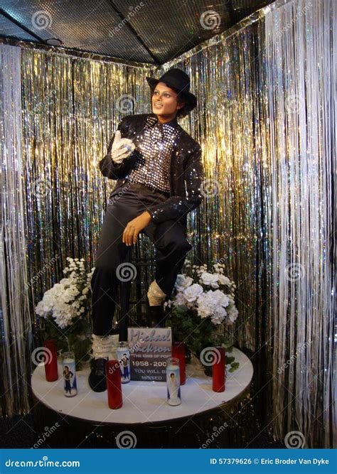 Wax Statue of Michael Jackson of His Billie Jean Outfit Editorial Photo ...
