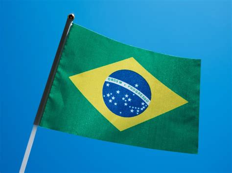 Frase Ordem e Progresso da Bandeira do Brasil (significado e origem ...