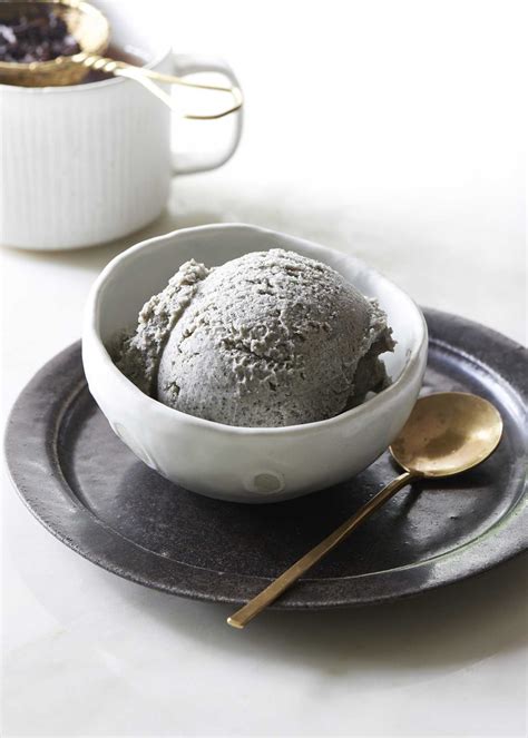 Vegan Black Sesame Ice Cream - The Blender Girl