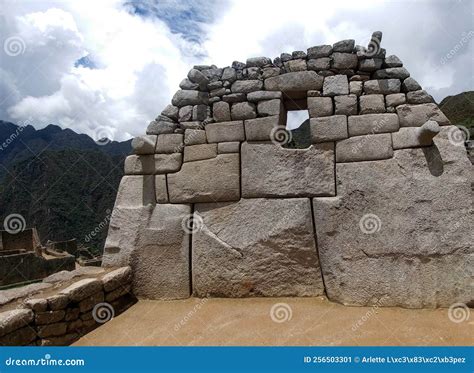 The Buildings in Machu Picchu, Peru Built with Granite Blocks, Weigh ...
