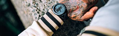 Hype Analog Black Dial Men's Watch-HYG018BE : Amazon.in: Fashion