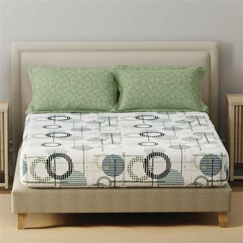 Buy LAYERS Basicx Cotton 120TC Geometric Print 3Pcs Queen Bedsheet Set ...