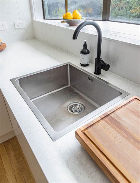 Standard Kitchen Sink Size - Different Types of Sinks and Their Sizes ...