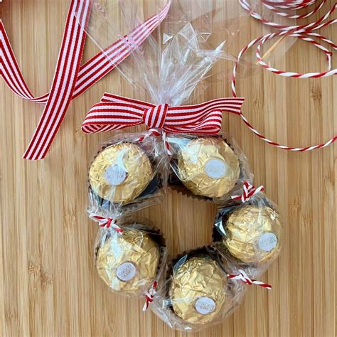 Ferrero Rocher Wreaths - Stuff Mums Like